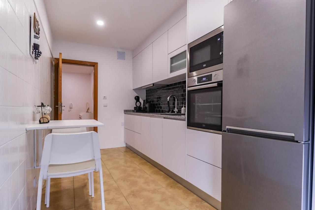 Flor Do Mar - Spacious Apartment With Balcony Vila Praia de Ancora Exterior photo